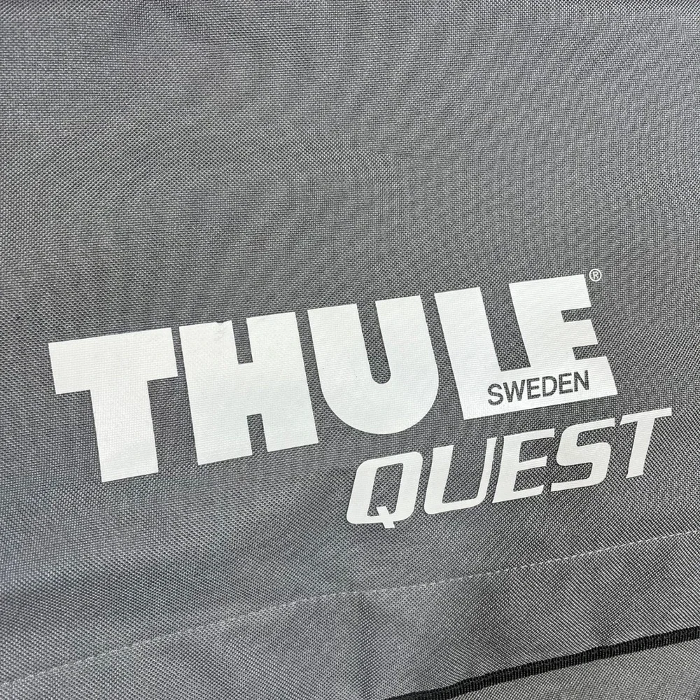 Thule Sweden Quest Messenger Bag Grey Black Canvas Crossbody Laptop Travel Case